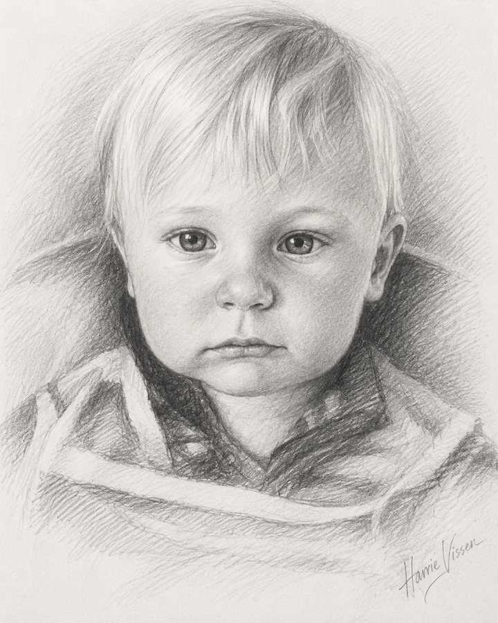 Conté-portret van een blond kind in een capuchontrui